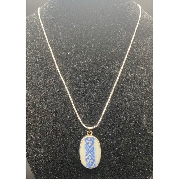 Vintage Blue White Porcelain Shard Pendant Necklace Sterling Silver Bezel 30" - Picture 1 of 7